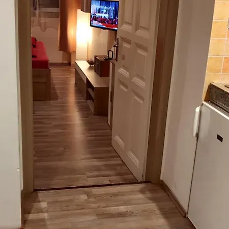 Kazinczy One Apartmán *