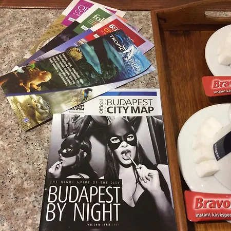 Kazinczy One * Budapeste